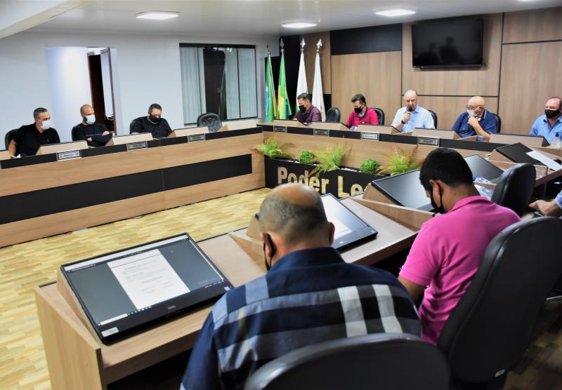 Câmara de Laranjeiras do Sul recebe Secretário de Agricultura, Gilmar Negretti